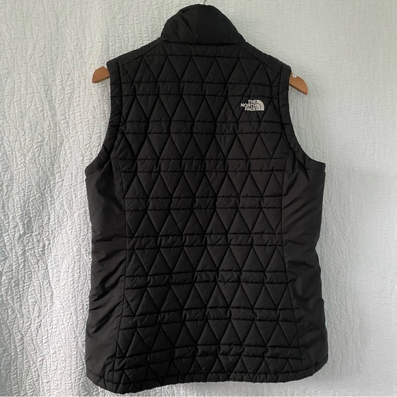 The North Face Women's Black Quilted Puffer Vest - Picture 5 of 9